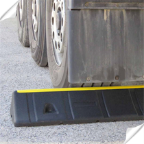 WHEEL CHOCK FOR HEAVY VEHICLES